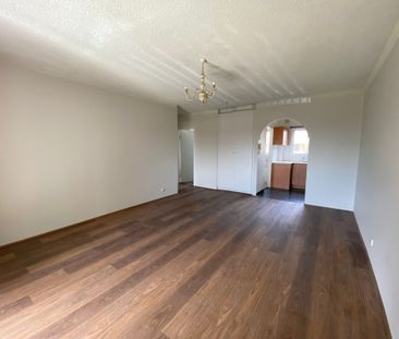 Recently Painted & Floorboards Throughout - Photo 3