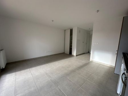 location Appartement T2 DE 40.1m² À ROQUES SUR GARONNE - Photo 3