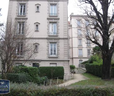 Location Appartement 3 pièces 81m² ST ETIENNE 42000 - Photo 5