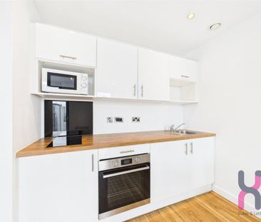 Studio to rent - Photo 5