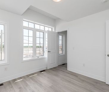 For Lease - 57 Union Boulevard, Wasaga Beach, Ontario - Photo 4