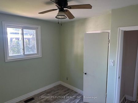 For Lease - 465 Addison Street Unit# Main, Oshawa, Ontario - Photo 3