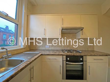 7 Martin Terrace, Leeds, LS4 2JY - Photo 2