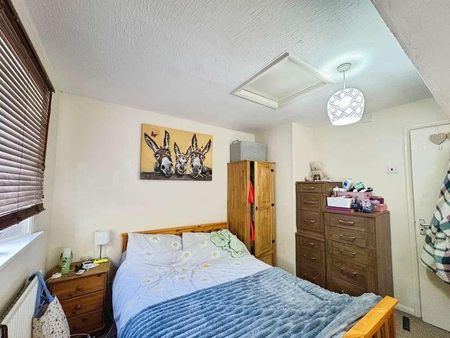 Farndon Close, Northampton, NN3 - Photo 2