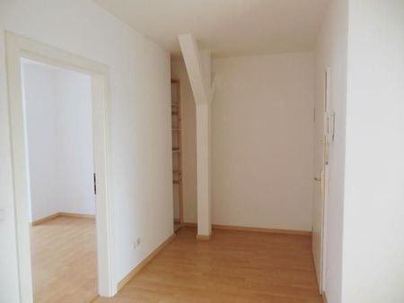 2 Raum-DACHGESCHOSS-Whg in Gohlis , Bad mit Fenster, Wanne, hell und geräumig! - Foto 4