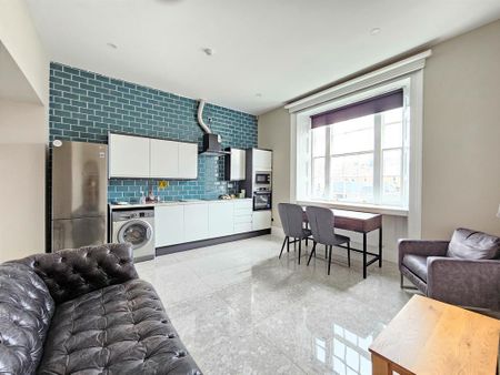 2 bedroom apartment to rent - Photo 3