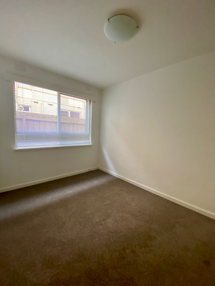 3 / 98 Glenhuntly Road, ELWOOD - Photo 1