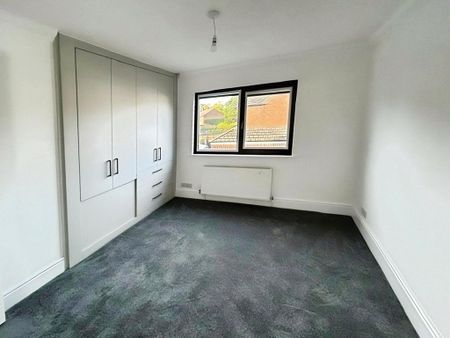 2 bedroom semi-detached house to rent - Photo 5