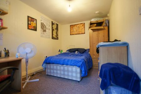 214 Dawlish Road - Photo 5