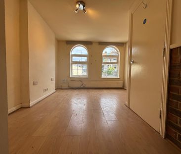 1 Bedroom Flat To Let - HP12 - Photo 1