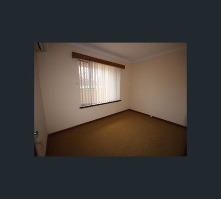 6 Markham Way, High Wycombe, WA 6057 - Photo 5