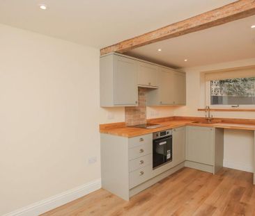 2 bedroom cottage to rent - Photo 2