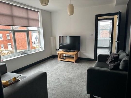 2 bedroom flat to rent - Photo 1