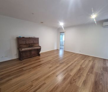 A Charming Low Maintenance Residence in The Heart of Mentone - Photo 6