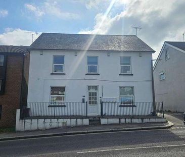 Greyhound Court, Brighton Road, Redhill, Surrey, RH1 - Photo 1