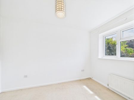 Camberwell Road, Cheltenham, Gloucestershire, GL51 - Photo 4