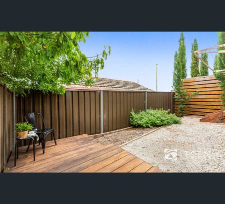 11a Afton Street, North Bendigo, Vic 3550 - Photo 3