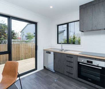 4A/30 Cameron Road, Hamilton East — - Photo 2