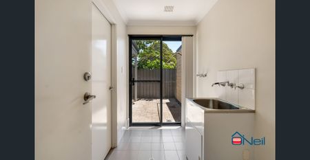 ARMADALE - 3x2 - MODERN, LOW-MAINTENANCE LIVING IN A CONVENIENT LOCATION! - Photo 4