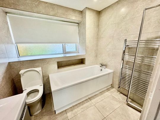 3 bedroom terraced house to rent - Photo 1