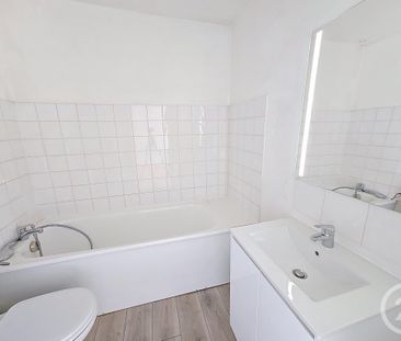 Location Appartement 2 pièces 44m² TROYES 10000 - Photo 2