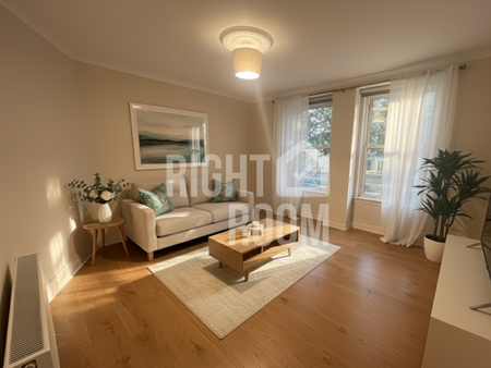One/Two Bed Flat, Brook House, Cranleigh Street, London NW1 1NU - Photo 2