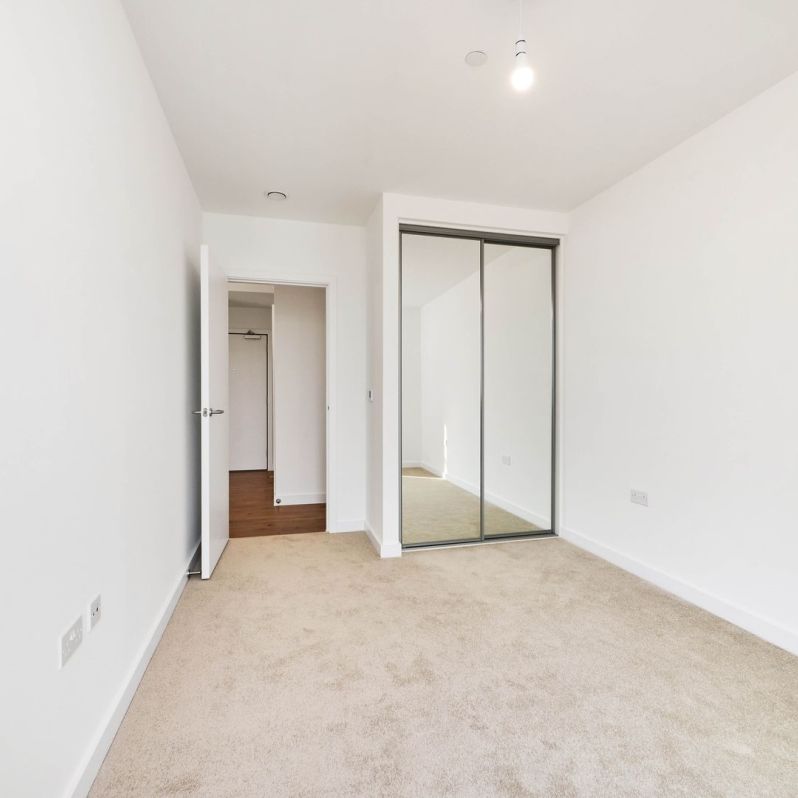 New Road, Dagenham, RM9 - Photo 1