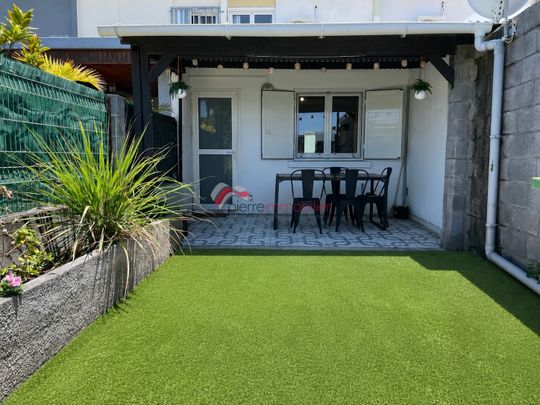 Location Maison 2 pièces 55m² ST PIERRE 97410 - Photo 1