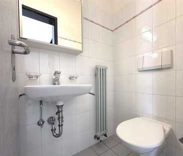 Lugano - luminoso ed ampio 2.5 locali in zona lago - Foto 5