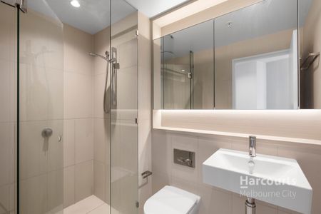 1901/628 Flinders Street, Melbourne VIC 3000 - Apartment For Rent | Domain - Photo 5