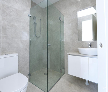 Modern Two-Bedroom Granny Flat in Prime Location! - Photo 4