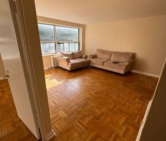 Newly renovated 1 bedroom apt, reasonably priced - Photo 1