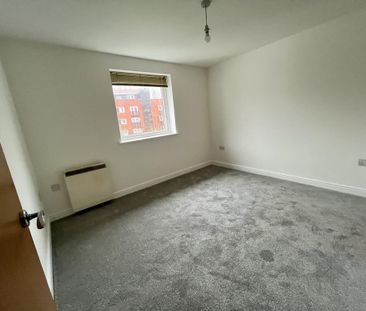 2 bedroom apartment to rent - Photo 4