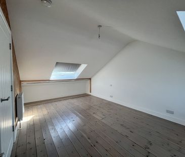 3 bedroom end of terrace house to rent - Photo 1