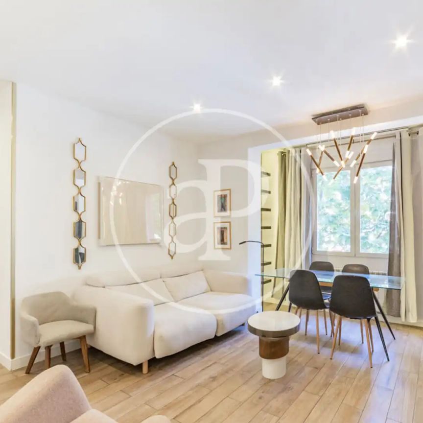 Piso de alquiler en P.º de Sta. María de la Cabeza, Palos de Moguer - Foto 1