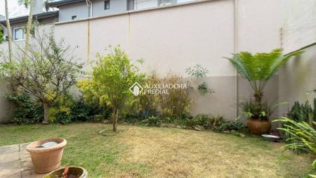 Casa em Condomínio com 3 quartos e 204m² para alugar em Ipanema, Porto Alegre. - Photo 2