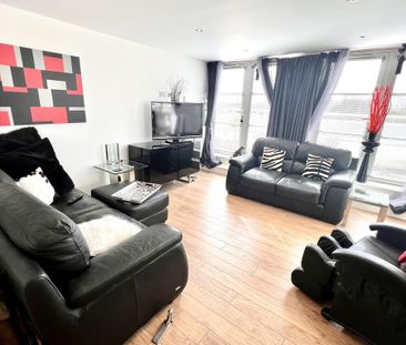 3 bedroom apartment to rent - Photo 3