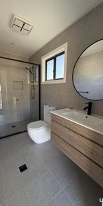 Effortlessly Stylish and Exceptionally Spacious Modern Living - Photo 3