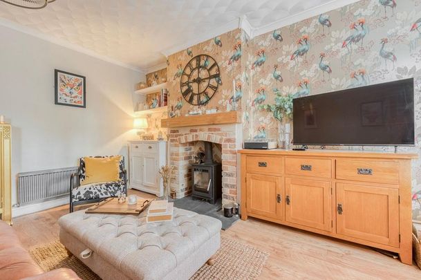 3 bedroom terraced house to rent - Photo 1