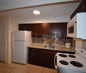 For Lease - 1 SHAFTSBURY Avenue Unit# APT 1 BEDROOM, Richmond Hill,... - Photo 5