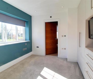 3 bedroom detached house to rent - Photo 4