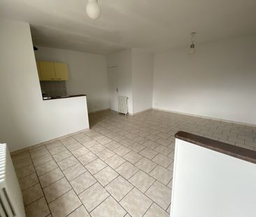 Location Appartement 2 pièces 43m² LE CREUSOT 71200 - Photo 6