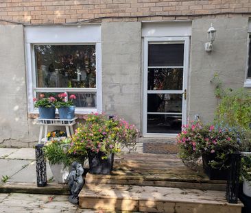 For Lease - 176 John Street, Bradford West Gwillimbury, Ontario - Photo 3