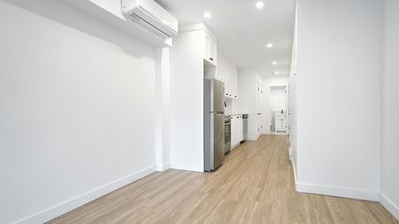 Renovated Apartments for Rent in Vieux-Rosemont – Steps from Masson Street - Photo 5