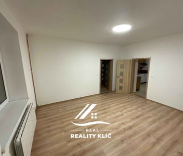 Pronájem domu 150 m² s pozemkem 630 m² - Photo 1