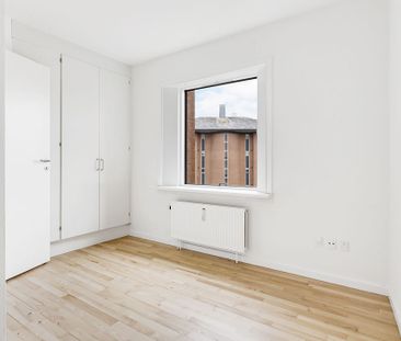 Flot lejlighed med altan - Photo 2