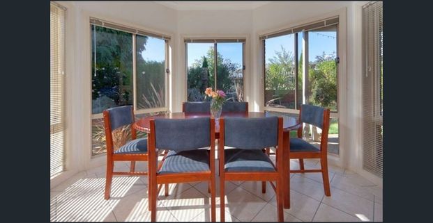 Executive 4 Bedroom Home opposite the Golf Course !! - Photo 1