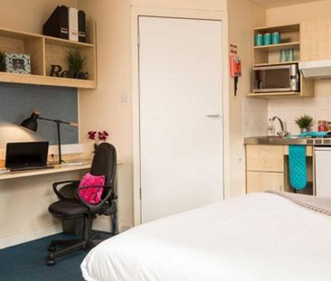 Studio to rent - Photo 3