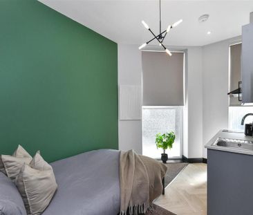 Studio to rent - Photo 1