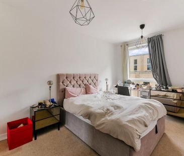 3 bedroom apartment to rent - Photo 3